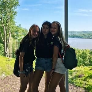 Meet your Posher, Hannah